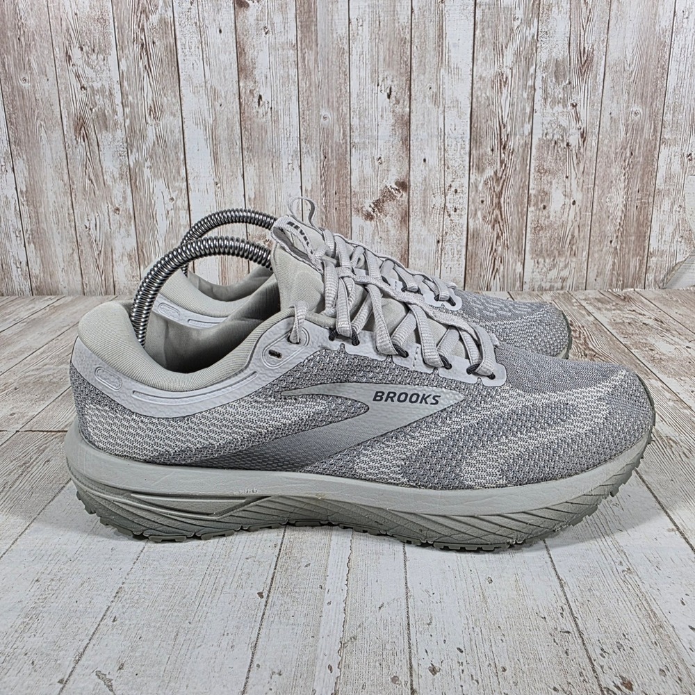 Brooks Revel 7 Womens Running Shoes Gray White 1204241B036 Size 9.5